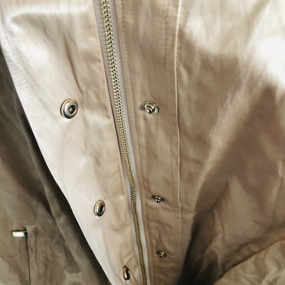 Jacket - Picture 2 of 3